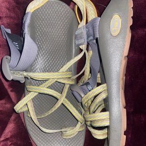 Chaco Size 9